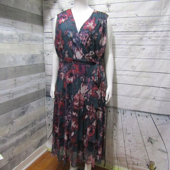 Lane Bryant Hi-Lo Maxi Dress - Picture 3 of 15